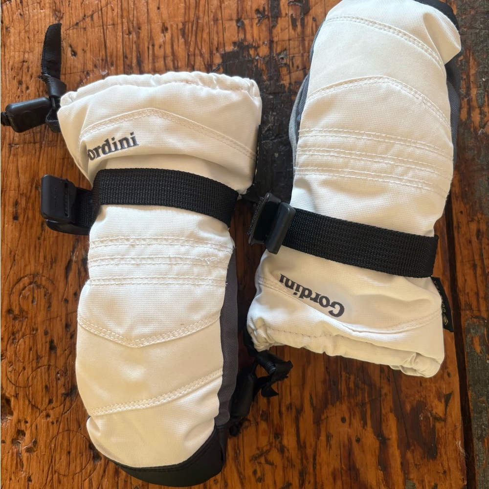 Gordini White Kids Mittens